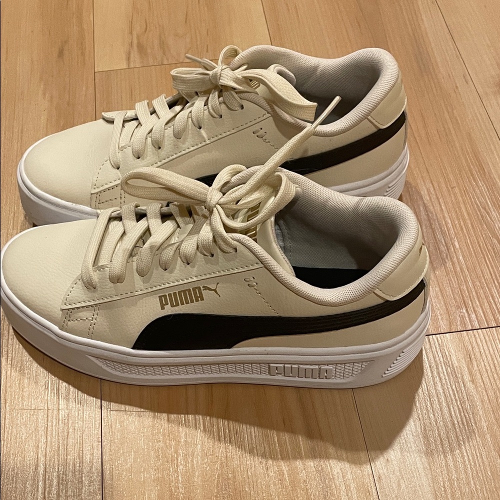 Puma Beige and Black Casual Sneakers